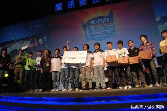 重溫經(jīng)典瞬間，回顧CF白鯊在2009年的比賽風采