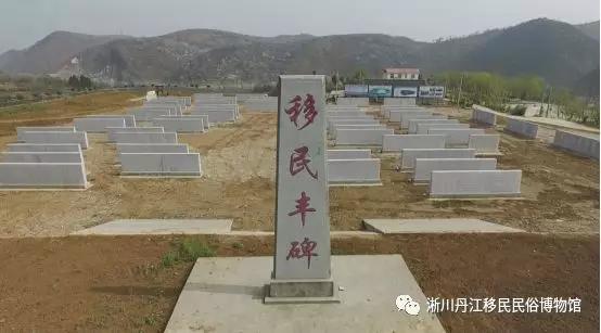 鎮(zhèn)平電視臺(tái)主持人，優(yōu)雅才華并存的光彩之星?