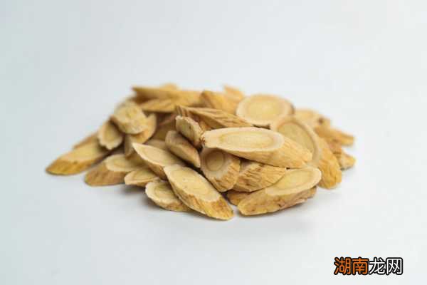 黃芪價(jià)格揭秘，黃芪價(jià)值背后的友情故事