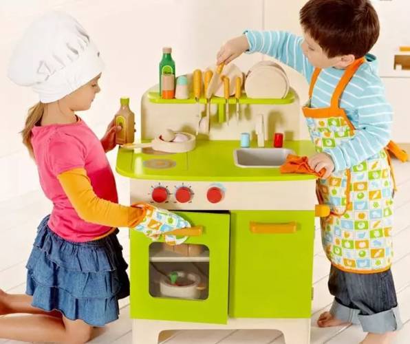 小女孩最新玩具趨勢與選擇探討，時尚之選揭秘