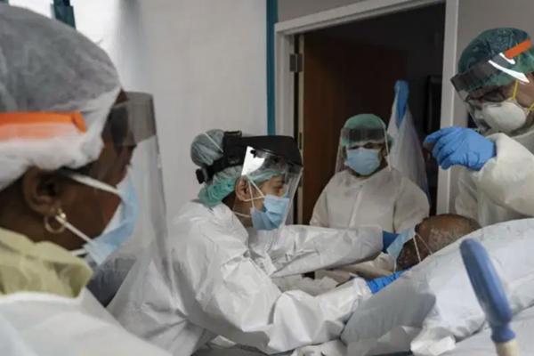 國(guó)家疫情最新數(shù)據(jù)與自然美景的治愈力量